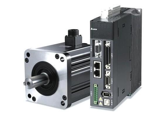 比較步進(jìn)電機(jī)和伺服電機(jī)區(qū)別：有什么不同？